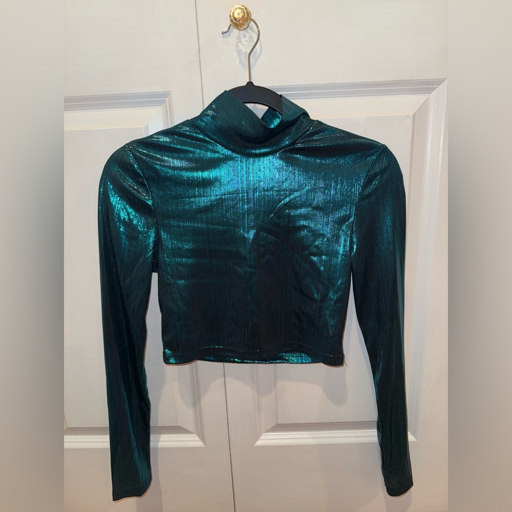 Turquoise two piece set with long sleeve top and skirt